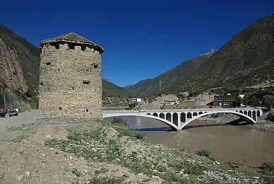 Fami通新一周销量榜 《碧姬公主：表演时刻！》三连冠